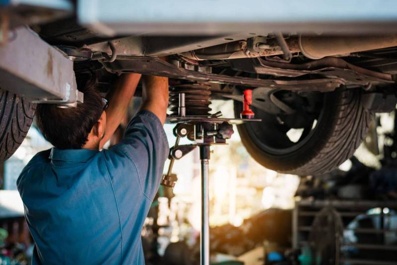 Où faire la vidange moteur et la révision complète de votre voiture sur le Bassin d'Arcachon quelle que soit sa marque (Renault, Peugeot, Fiat, Citroën,...) pour un entretien optimal ?